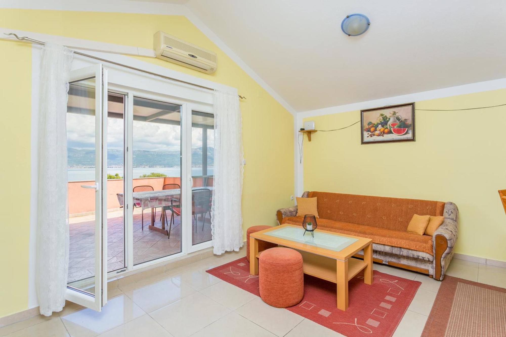 Apartments By The Sea Slatine, Ciovo - 11126 Zimmer foto